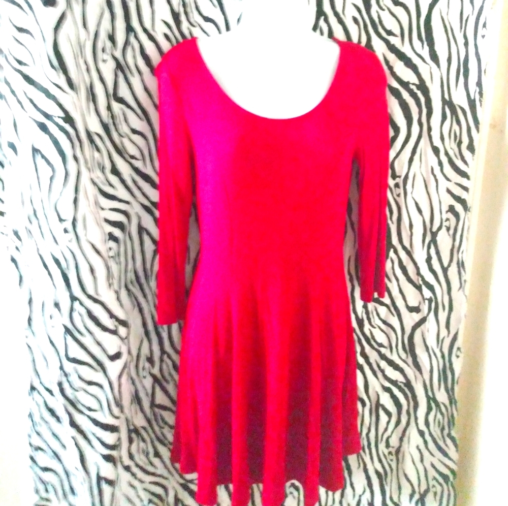 2/$20  Forever 21 Red 3/4 sleeve fitted scoop neck dress